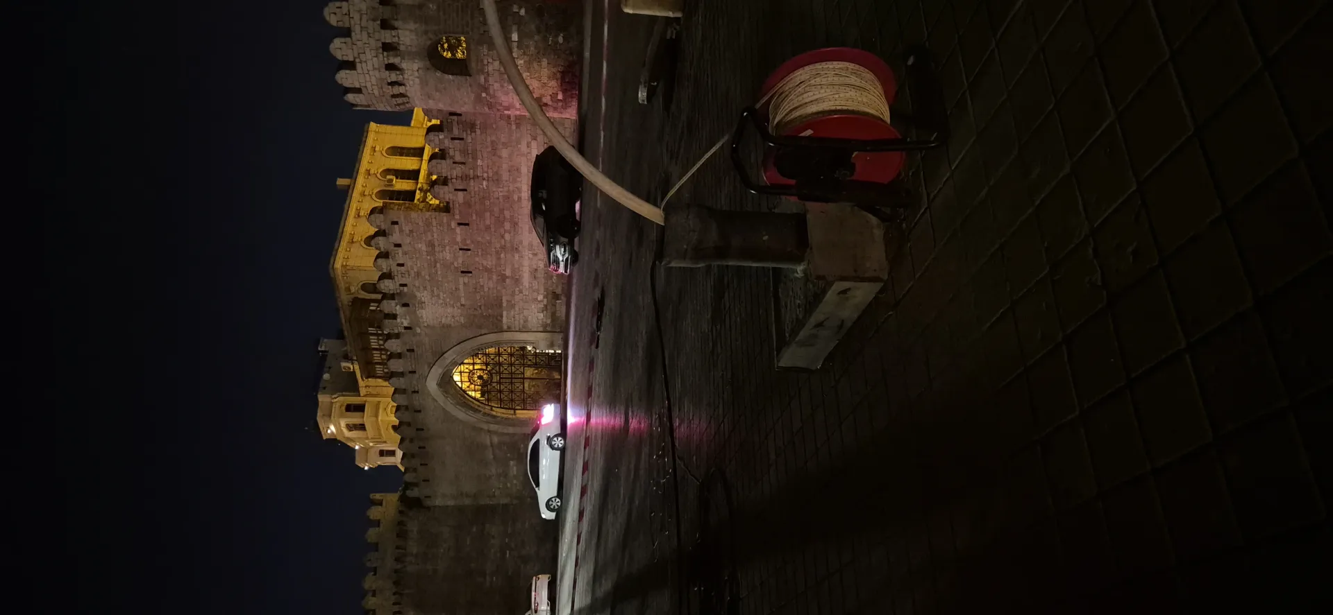 İçərişəhər metrosu sonrası dönmə kamerası və yeraltı dayanacaq