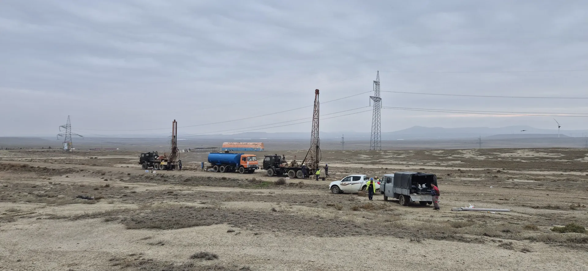 M-1 Bakı-Quba-Rusiya Federasiyası ilə Dövlət Sərhədi Ödənişli Avtomobil Yolu İlə M-3 Ələt-Astara-İran İslam Respublikası Dövlət Sərhədi Avtomobil Yolunu Birləşdirən Yeni Avtomobil Yolu Lot-1 ( KM: 0+000-30+000) layihələndirilməsi