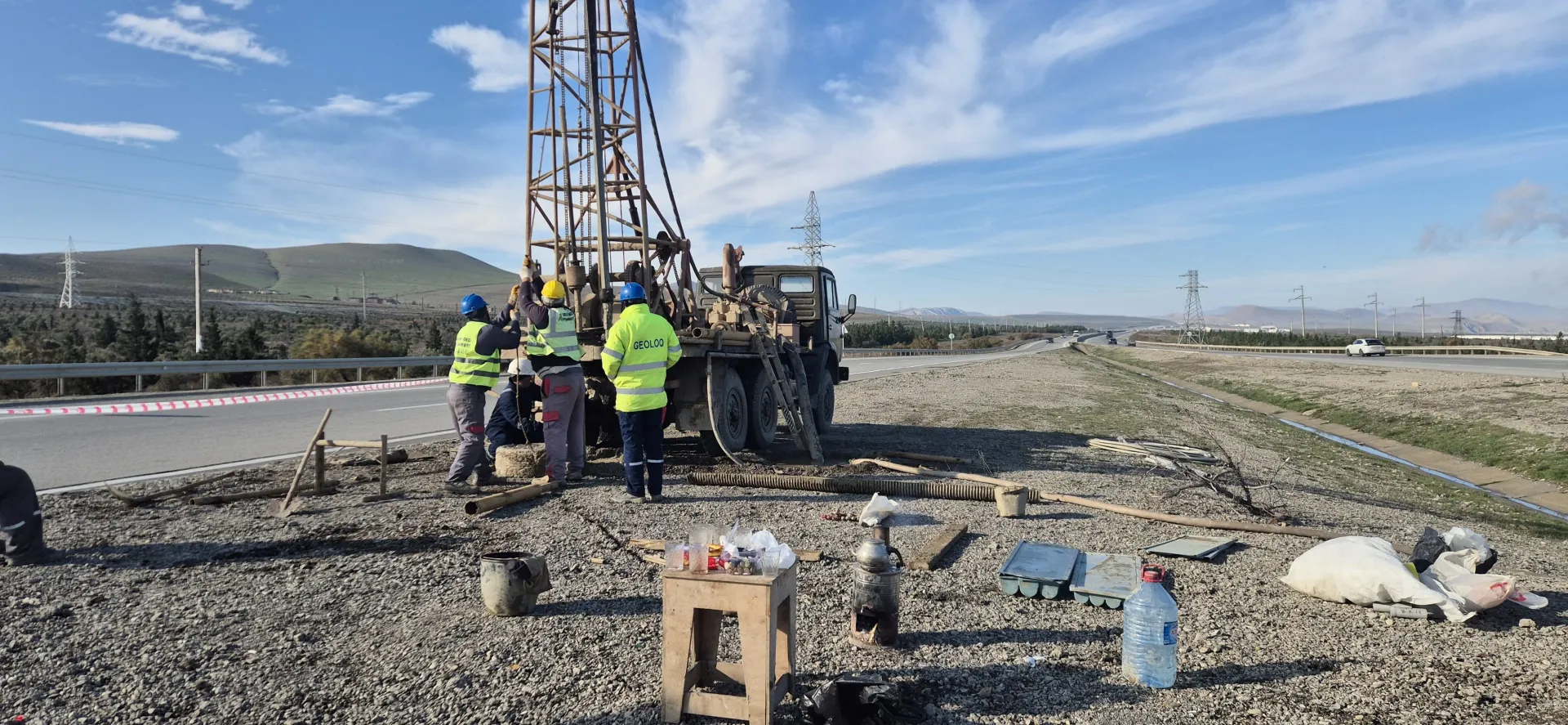 M-1 Bakı-Quba-Rusiya Federasiyası ilə Dövlət Sərhədi Ödənişli Avtomobil Yolu İlə M-3 Ələt-Astara-İran İslam Respublikası Dövlət Sərhədi Avtomobil Yolunu Birləşdirən Yeni Avtomobil Yolu Lot-1 ( KM: 0+000-30+000) layihələndirilməsi