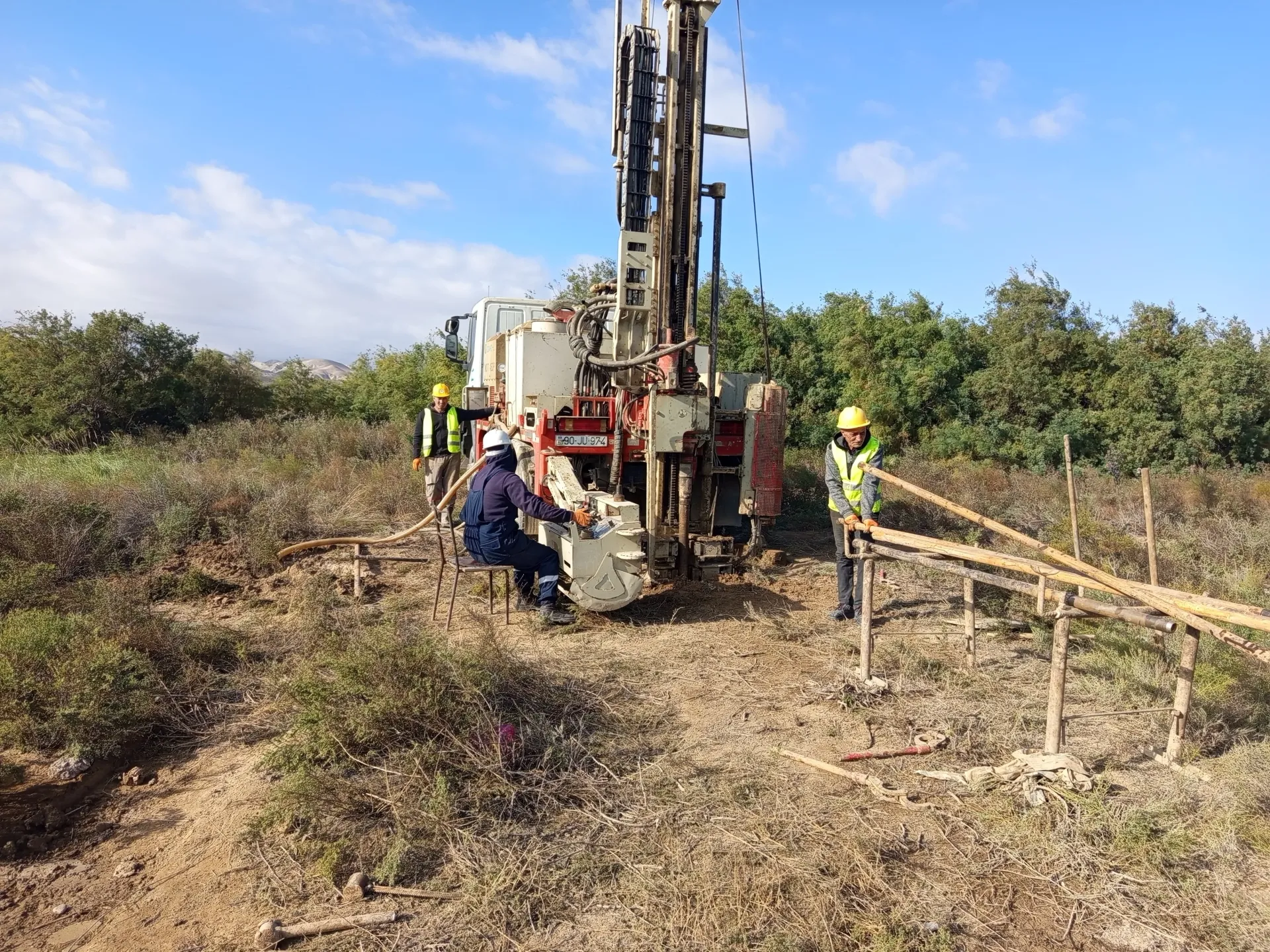 M-1 Bakı-Quba-Rusiya Federasiyası ilə Dövlət Sərhədi Ödənişli Avtomobil Yolu İlə M-3 Ələt-Astara-İran İslam Respublikası Dövlət Sərhədi Avtomobil Yolunu Birləşdirən Yeni Avtomobil Yolu Lot-1 ( KM: 0+000-30+000) layihələndirilməsi